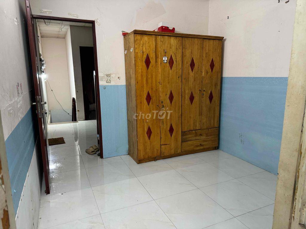 giờ giấc tu do gần cho và trường đại hoc