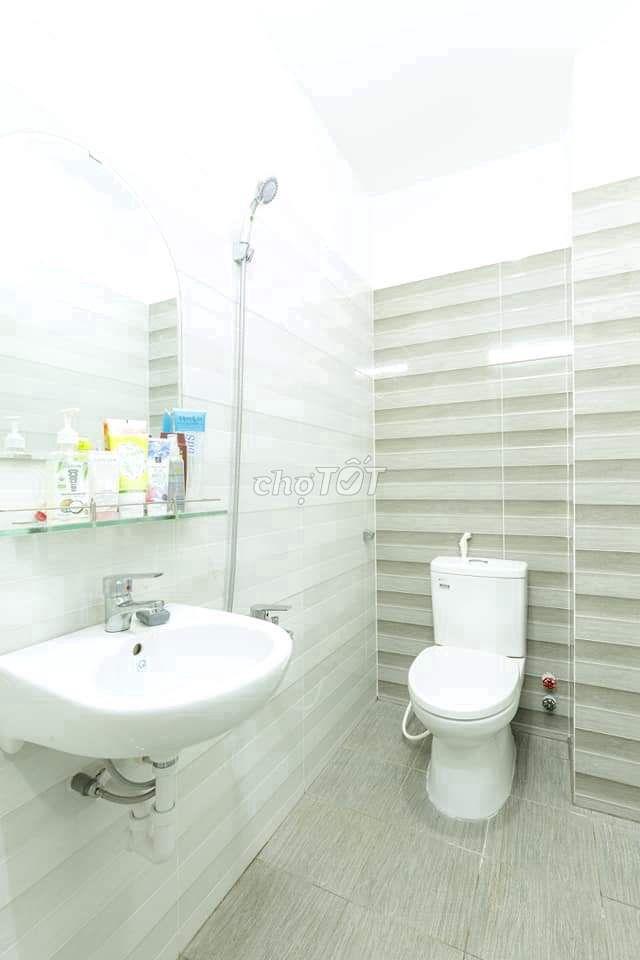 KÍ TÚC XÁ ĐẦY ĐỦ TIỆN NGHI