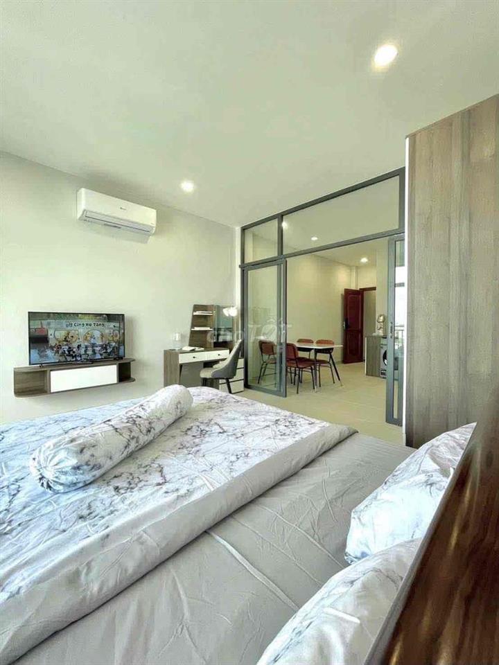 Thuê phòng rộng 40m2_Ban Công_ Full nội thất