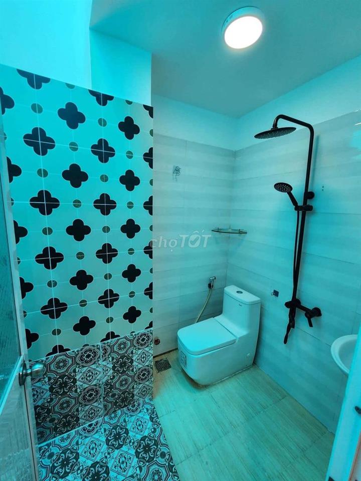 🏡 CHO THUÊ STUDIO FULL NỘI THẤT – BAN CÔNG RIÊNG, DỌN VÀO Ở NGAY!