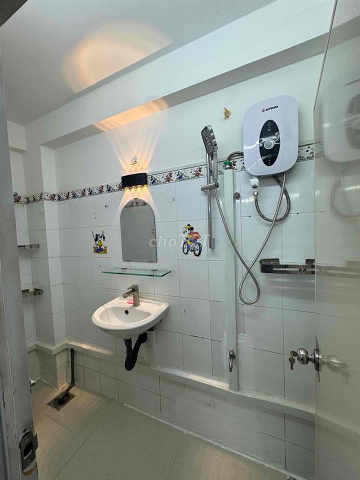 CHÍNH CHỦ CHO THUÊ PHÒNG BAN CÔNG THOÁNG MÁT