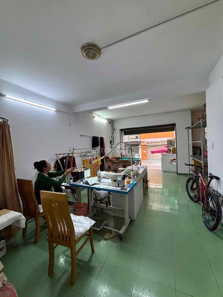 Cho thuê mặt bằng hẻm ô tô 2 chiều Quận 3