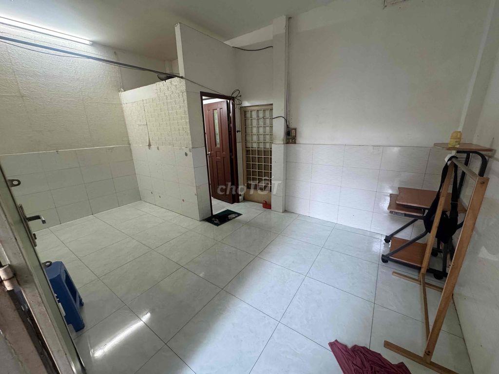 phòng trọ lối đi riêng có máy lạnh