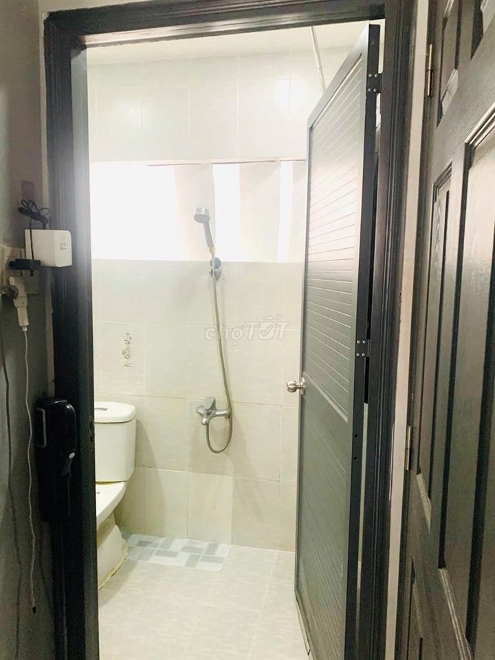 Cho Thuê Phòng Trọ Quận 3 - Gần Bờ Kè Trường Sa