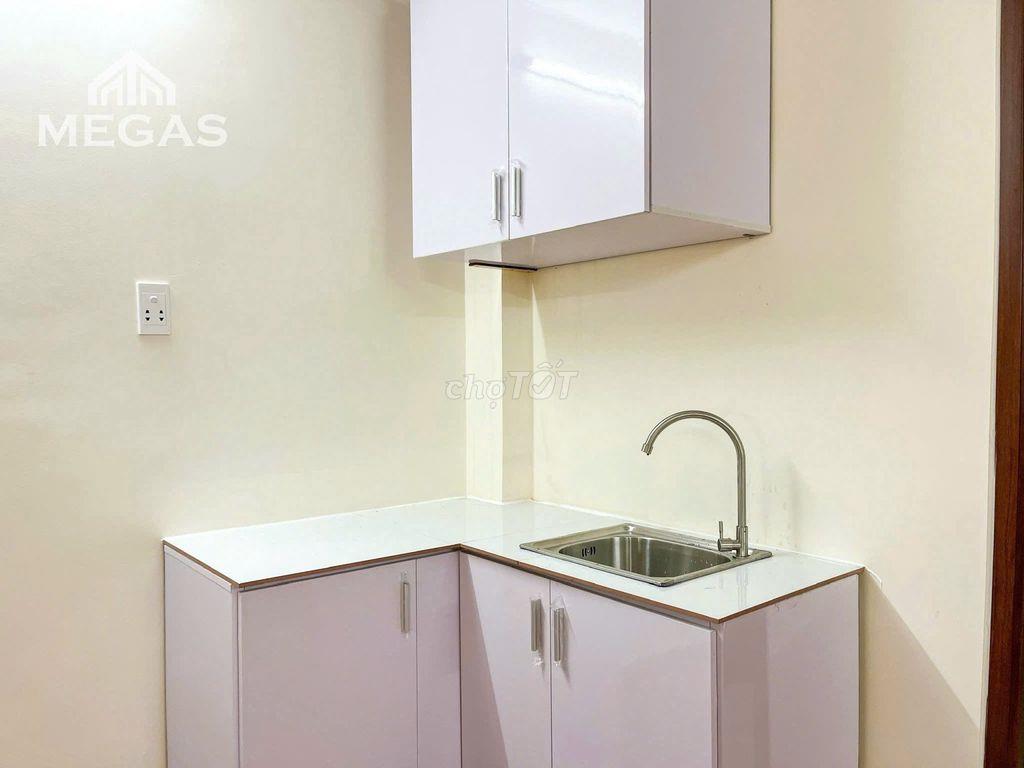 TRỌ 30m2 Ban Công - Q3 Cư Xá Đô Thành