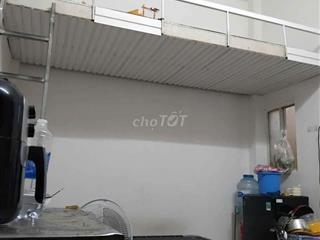 trọ ghép 1 nam, đường CMT8, ~ 1tr4 tháng, có gác & wc trong phòng
