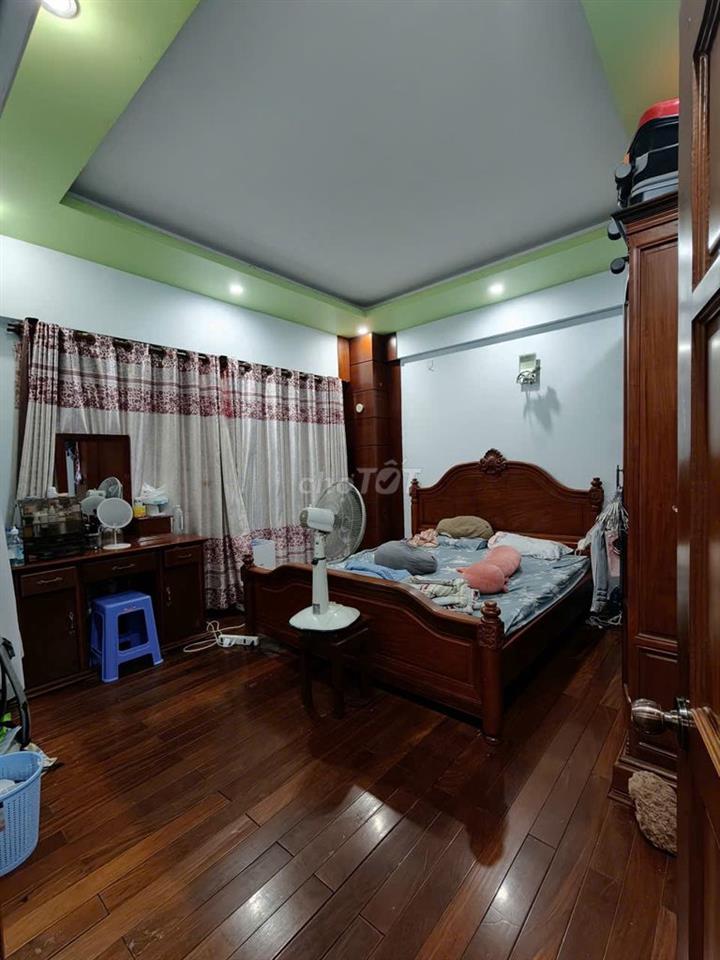 Cần bán  căn hộ Chung Cư Cao Cấp H3 Hoàng Diệu, Phường 6, Quận 4