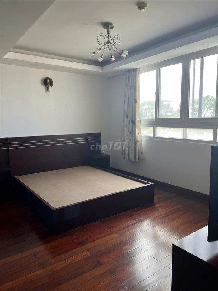 CHO THUÊ 130M2 - 2PN CĂN HỘ CAO CẤP HÙNG VƯƠNG PLAZA 