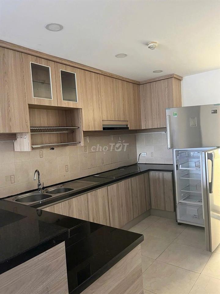 CHO THUÊ 130M2 - 2PN CĂN HỘ CAO CẤP HÙNG VƯƠNG PLAZA 