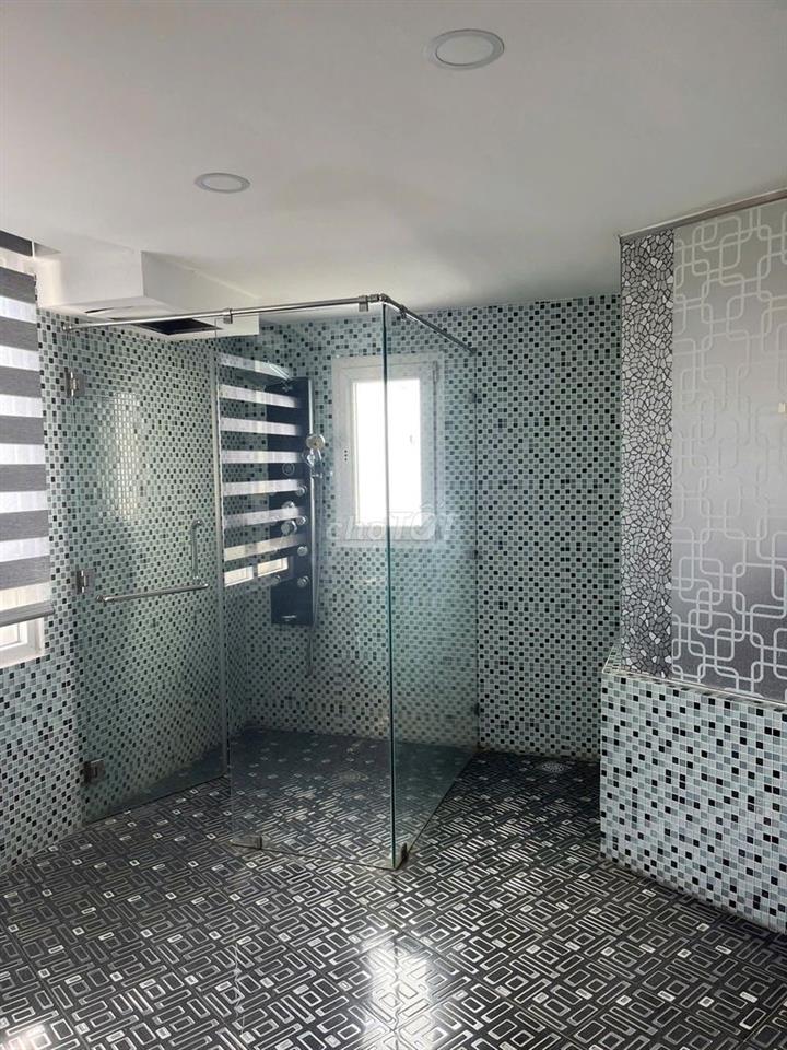 CHO THUÊ 130M2 - 2PN CĂN HỘ CAO CẤP HÙNG VƯƠNG PLAZA 