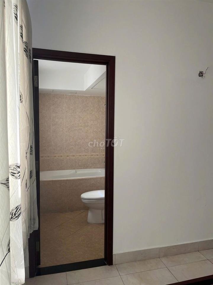 CHO THUÊ 130M2 - 2PN CĂN HỘ CAO CẤP HÙNG VƯƠNG PLAZA 