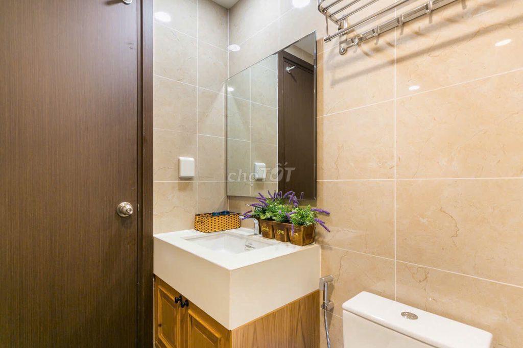 Cho Thuê Căn Hộ Giá Tốt The Tresor 2PN 1WC Quận 4 – 65m² – 23 Triệu