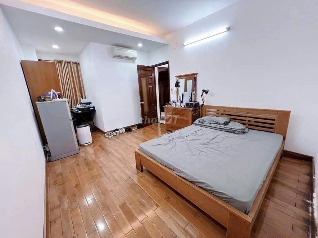 Bán căn hộ chung cư Cao ốc H2 phường Vĩnh Hội, Sổ hông lâu dài
