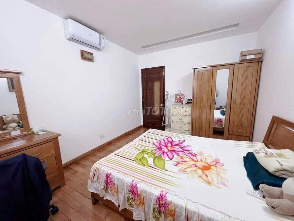 Bán căn hộ chung cư Cao ốc H2 phường Vĩnh Hội, Sổ hông lâu dài