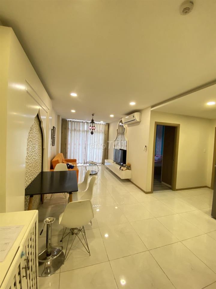 Căn hộ Riva Park 2pn 80m2, Quận 4, view Hồ Bơi