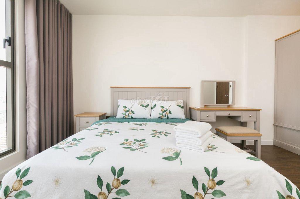 Căn hộ 88m2, 2pn Dự án Saigon Royal - Quận 4