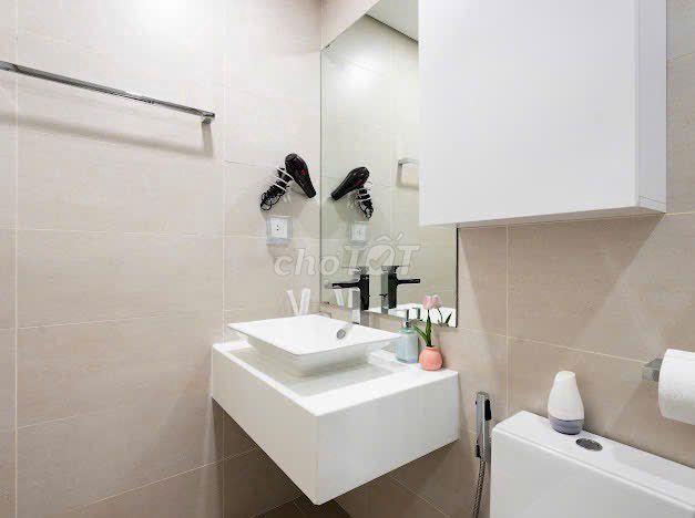 Cho thuê căn hộ chung cư Millennium, nội thất cao cấp, view đẹp
