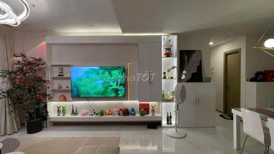 Căn góc 102m2 view xem Pháo Hoa, 3pn nội thất cao cấp