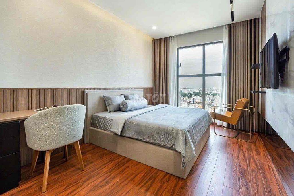 Cần Sang Hợp Đồng Căn Hộ 2 Phòng Ngủ Cao Cấp Saigon Royal Quận 4