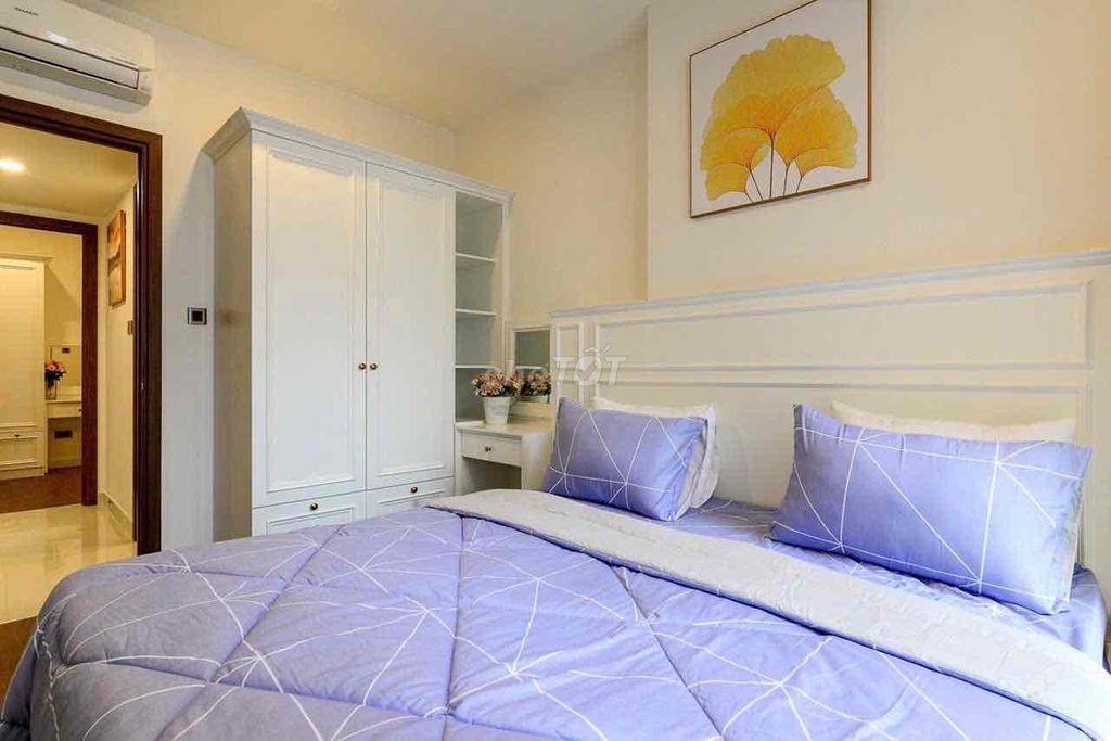 Cần Sang Hợp Đồng Căn Hộ 2 Phòng Ngủ Cao Cấp Saigon Royal Quận 4