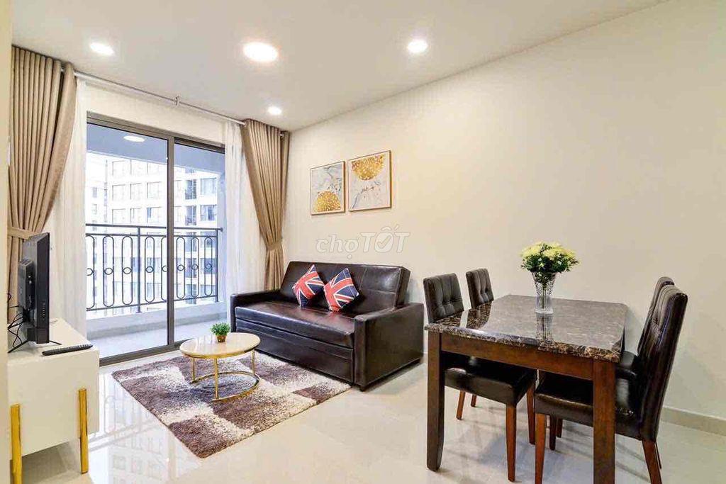 Cần Sang Hợp Đồng Căn Hộ 2 Phòng Ngủ Cao Cấp Saigon Royal Quận 4