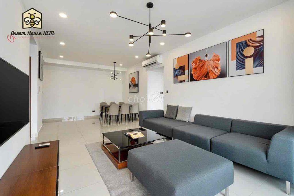 Cho Thuê Căn Hộ Saigon Royal 2PN - 2WC View Hướng Về Trung Tâm Quận 1