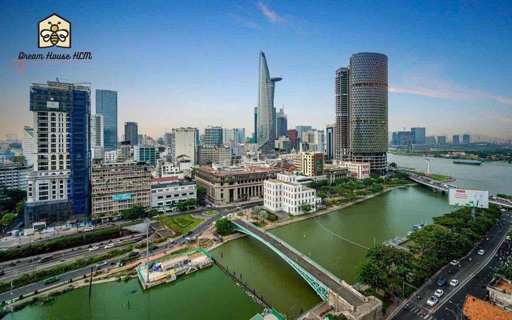 Cho Thuê Căn Hộ Saigon Royal 2PN - 2WC View Hướng Về Trung Tâm Quận 1