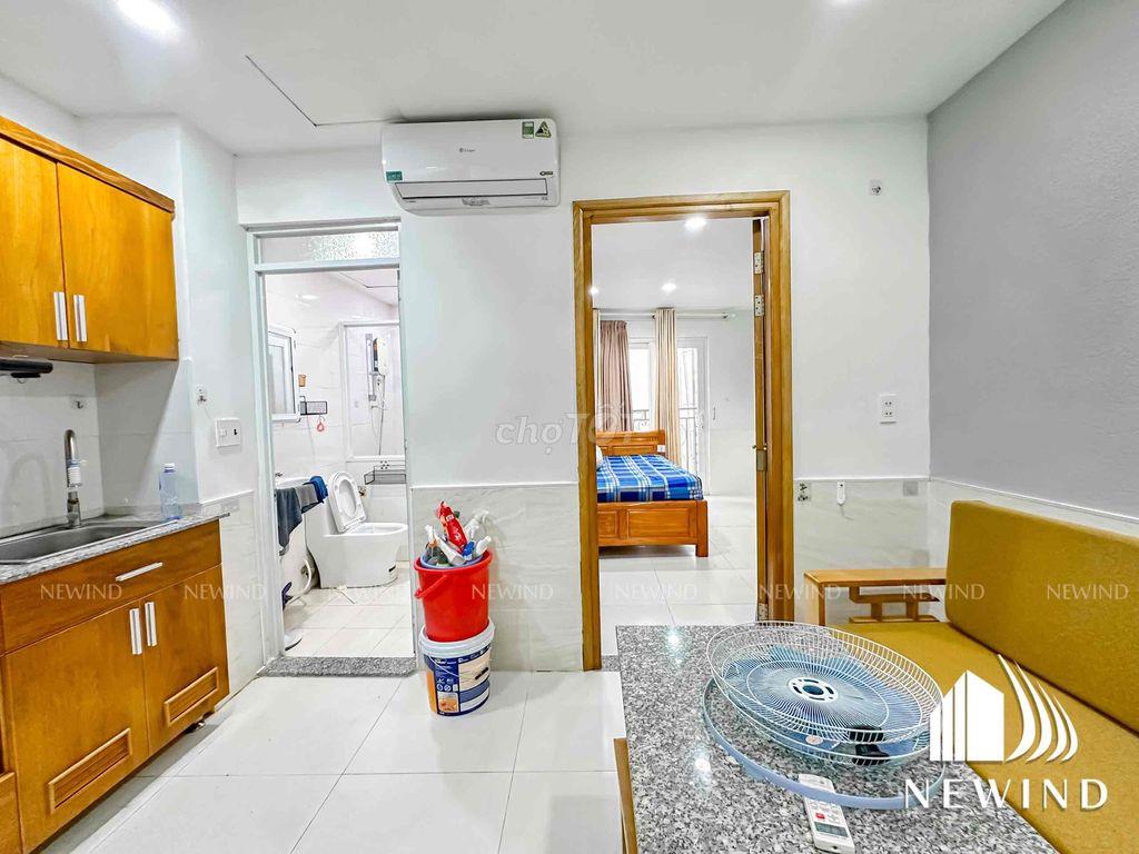 Studio full nt_an ninh_ ko chung chủ_ đi bộ qua Trường NTT_Luật Q4