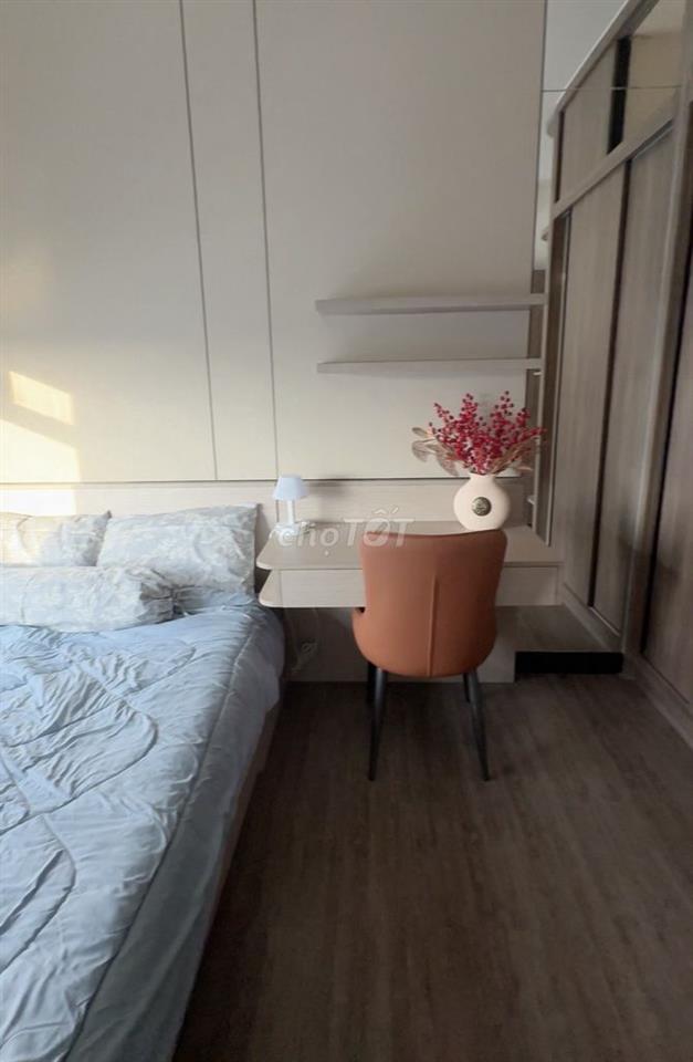 Hình thật: cho thuê Delasol căn 2pn 2wc view sông hoàng hôn ở liền đc