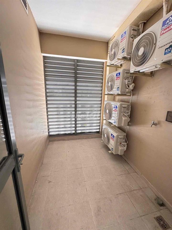 Cho thuê Gold View 3pn 2wc nội thất cơ bản 20tr/th giá gốc chủ đầu tư