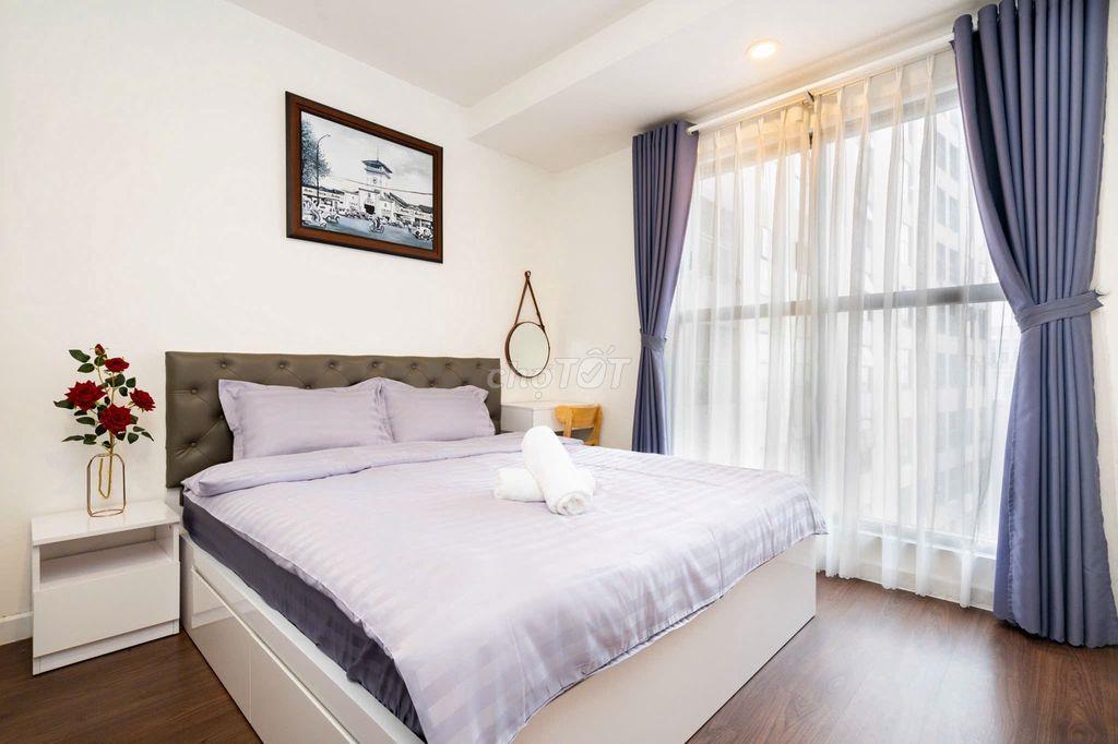 Cho thuê căn 2pn 1wc chung cư Saigon Royal q4 , giá 19tr đủ nội thất