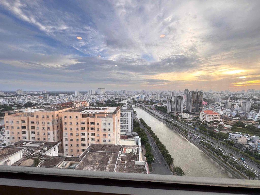 Cho thuê The Gold View 3pn 2wc đầy đủ nội thất, giá tốt chỉ 26tr/th