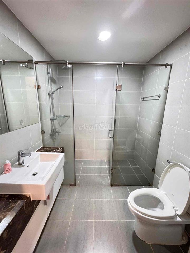 Cho thuê The Gold View 3pn 2wc đầy đủ nội thất, giá tốt chỉ 26tr/th