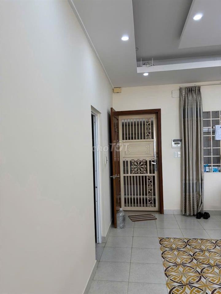Cần cho thuê căn hộ Cao Ốc H2, 2PN, full NT, nhà đẹp, ở ngay