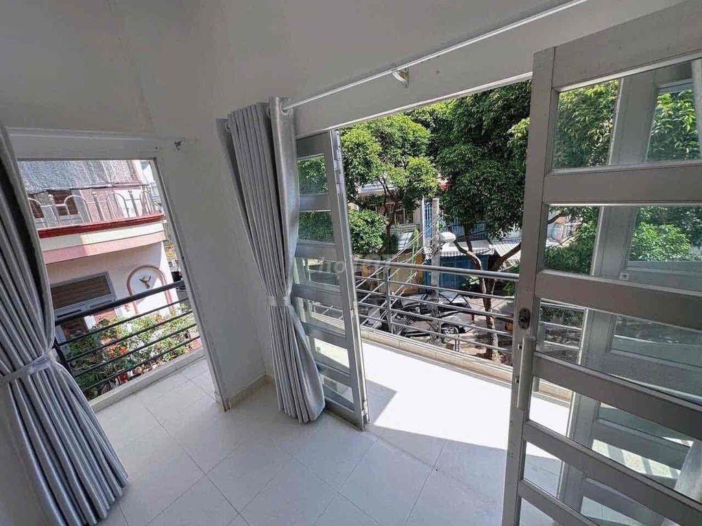 1PN BALCON SIÊU RỘNG FULL NỘI THẤT | TRUNG TÂM QUẬN 4