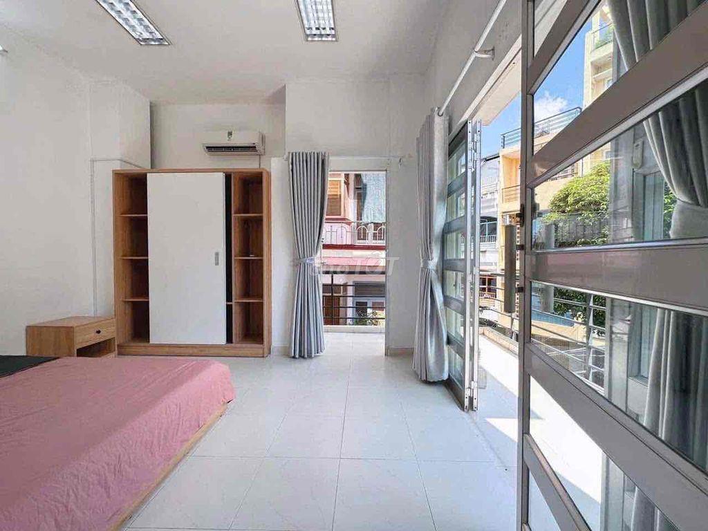 1PN BALCON SIÊU RỘNG FULL NỘI THẤT | TRUNG TÂM QUẬN 4