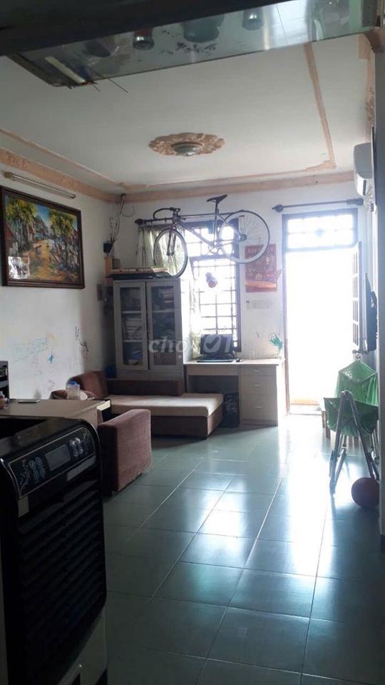 Cho thuê chung cư Đoàn Văn Bơ, phường Xóm Chiếu (Q4)