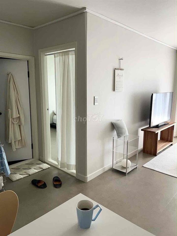 sang nhượng duplex gác cao 2m q4 rộng rãi sạch sẽ gần trường đại học