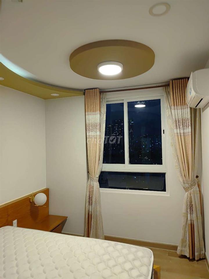 cho thuê căn hộ 2 pn GRAND Riverside , view bitexco giá tôt