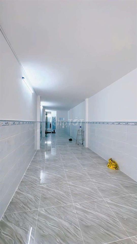 GIẢM 1 TỶ NHÀ CHDV QUẬN 4, 20 PHÒNG 4 TẦNG. 