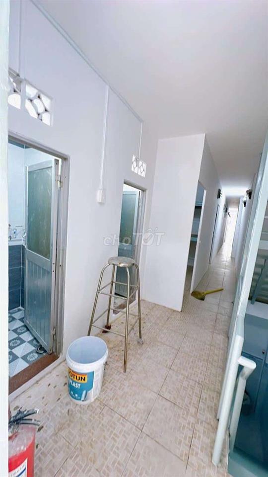 GIẢM 1 TỶ NHÀ CHDV QUẬN 4, 20 PHÒNG 4 TẦNG. 