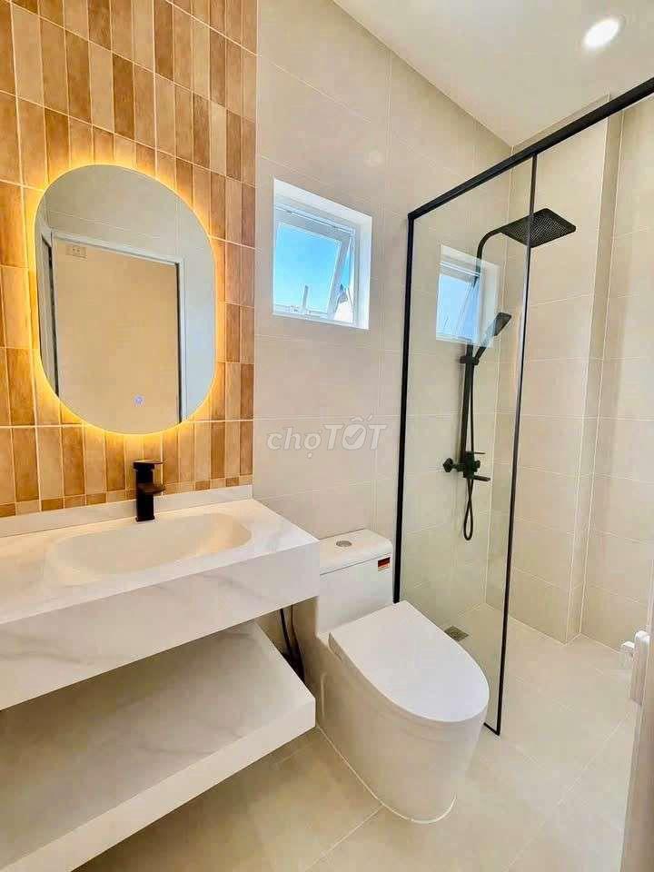 BÁN NHÀ ĐẸP MỚI XÂY 5,6 tỷ ( Q4 )