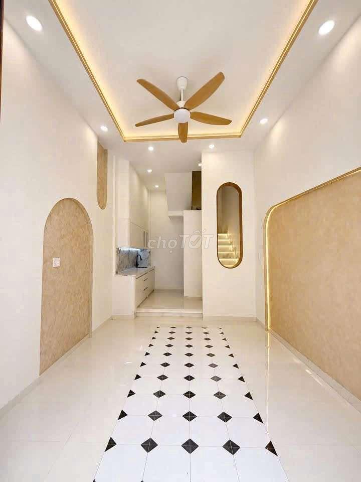 BÁN NHÀ ĐẸP MỚI XÂY 5,6 tỷ ( Q4 )