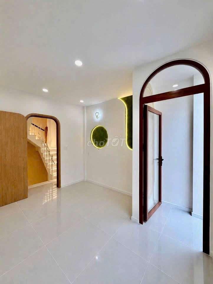 BÁN NHÀ ĐẸP MỚI XÂY 5,6 tỷ ( Q4 )