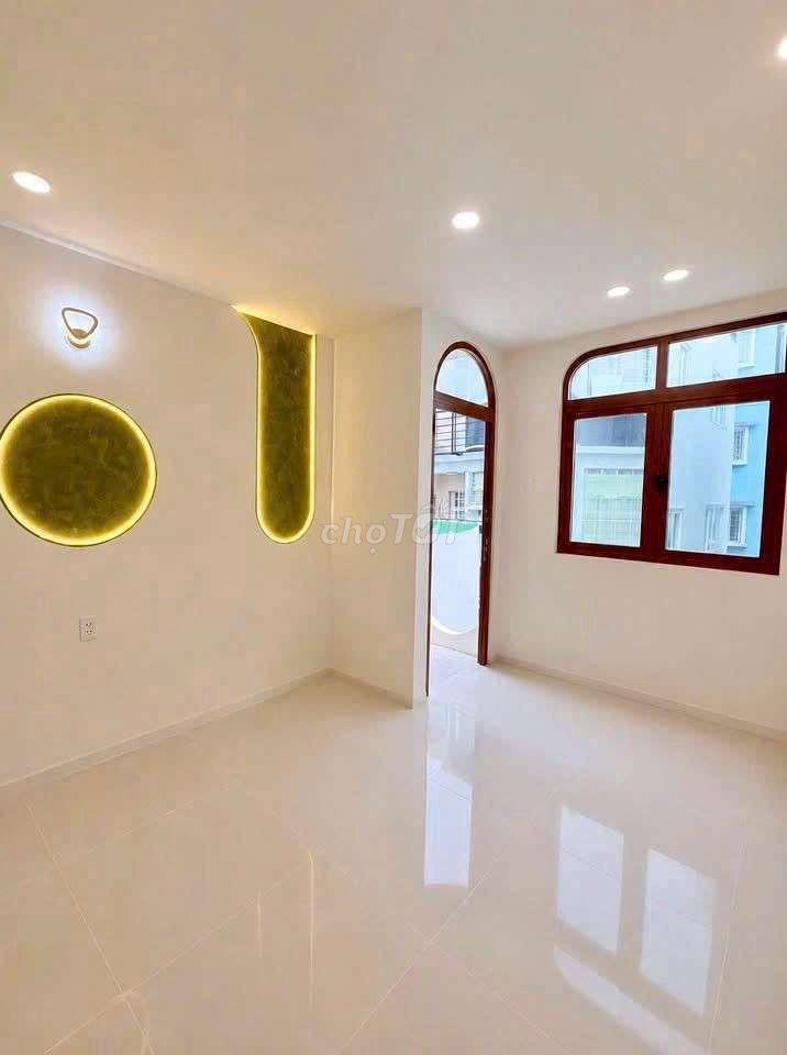 BÁN NHÀ ĐẸP MỚI XÂY 5,6 tỷ ( Q4 )
