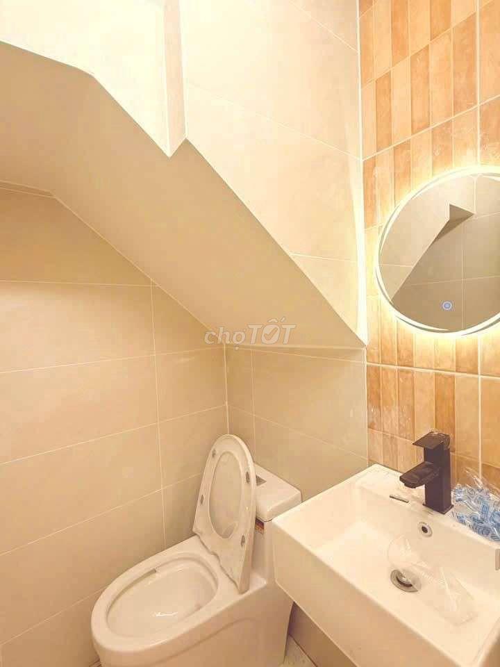BÁN NHÀ ĐẸP MỚI XÂY 5,6 tỷ ( Q4 )