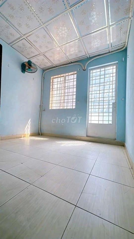 NGUYÊN CĂN ĐƯỜNG XE HƠI 11tr ( Q4 )