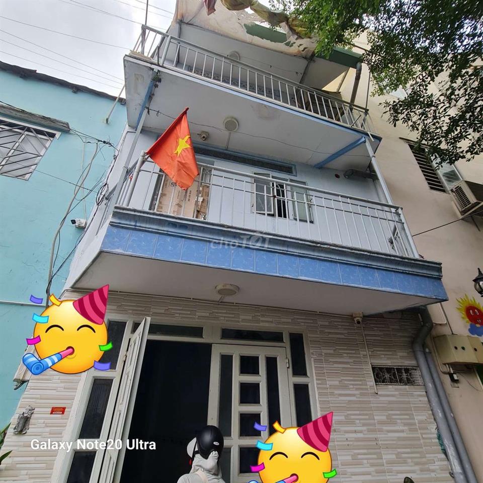 NGUYÊN CĂN CHO THUÊ 7tr5 QUẬN 4.