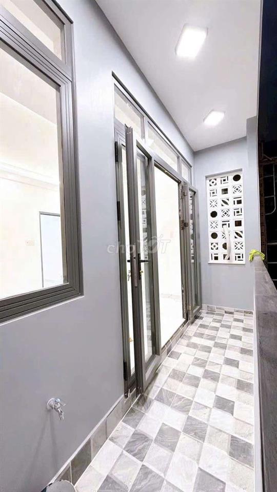 BÁN NHÀ ĐẸP MỚI XÂY 2 TẦNG 4,9 tỷ QUẬN 4