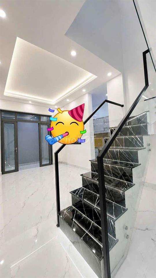 BÁN NHÀ ĐẸP MỚI XÂY 2 TẦNG 4,9 tỷ QUẬN 4